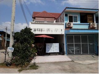 For sale 1 bed townhouse in Tha Takiap, Chachoengsao