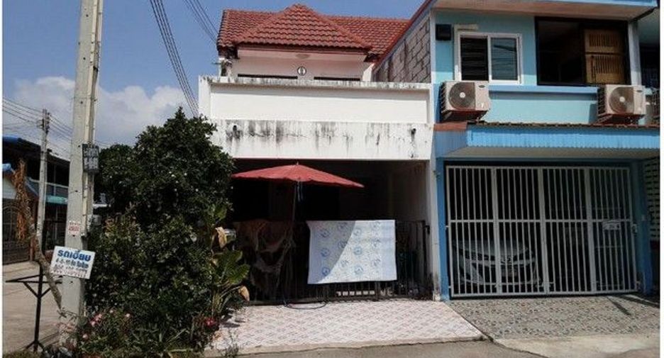 Reihenhaus zum Kauf mit 1 Zimmer in Tha Takiap, Chachoengsao