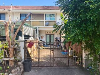 For sale 1 bed townhouse in Tha Takiap, Chachoengsao