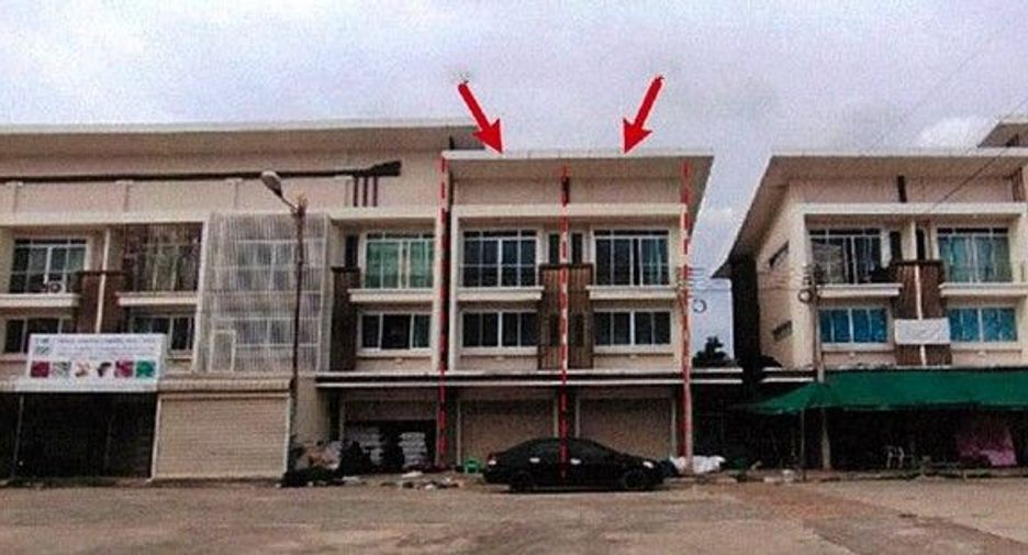 For sale 1 bed retail Space in Watthana Nakhon, Sa Kaeo