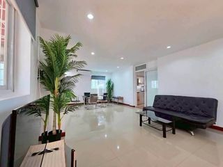 Casa en alquiler de 4 habitaciones en Bang Lamung, Chonburi