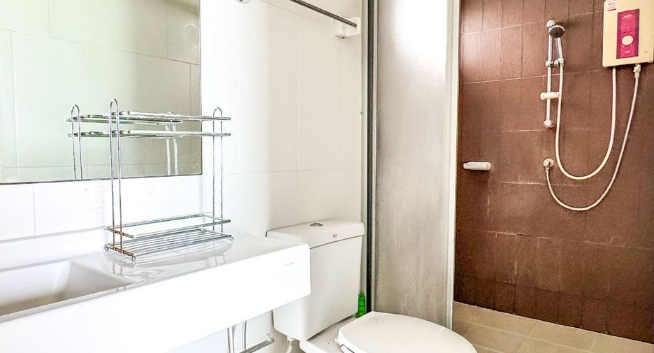 For rent and for sale 1 bed condo in Huai Khwang, Bangkok