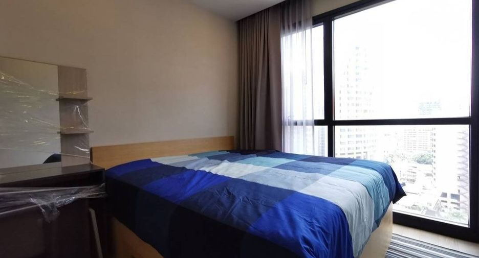 For rent 2 bedrooms condo in Khlong Toei, Bangkok