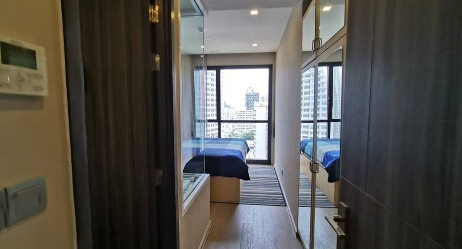 For rent 2 bedrooms condo in Khlong Toei, Bangkok