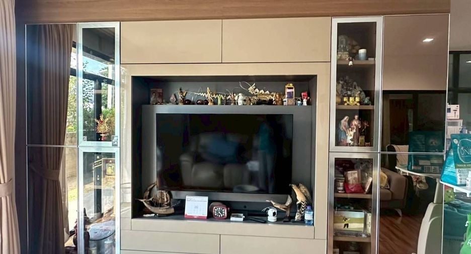 For sale 4 bedrooms house in Sai Mai, Bangkok