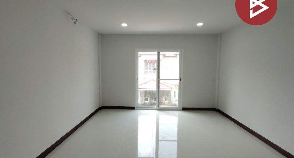 For sale 2 bedrooms townhouse in Sai Noi, Nonthaburi