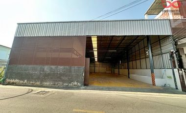 À vendre 3 chambres entrepôt à Mueang Nonthaburi, Nonthaburi