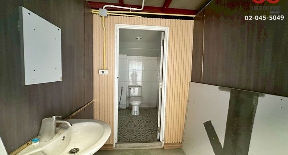 Almacén en venta de 3 habitaciones en Mueang Nonthaburi, Nonthaburi