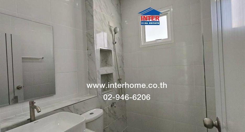For sale 3 bedrooms house in Lat Lum Kaeo, Pathum Thani