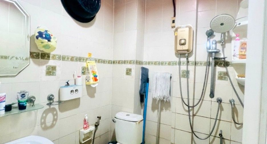 For sale 2 bedrooms house in Rat Burana, Bangkok