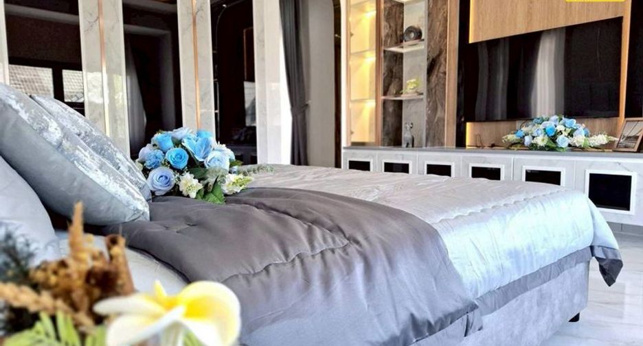 Villa zum Kauf mit 4 Zimmer in Bang Lamung, Chonburi