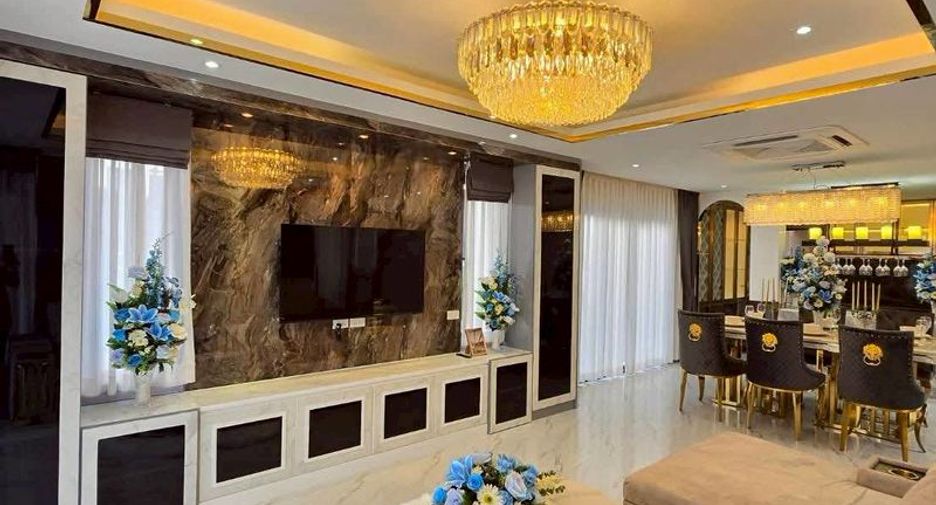 Villa zum Kauf mit 4 Zimmer in Bang Lamung, Chonburi