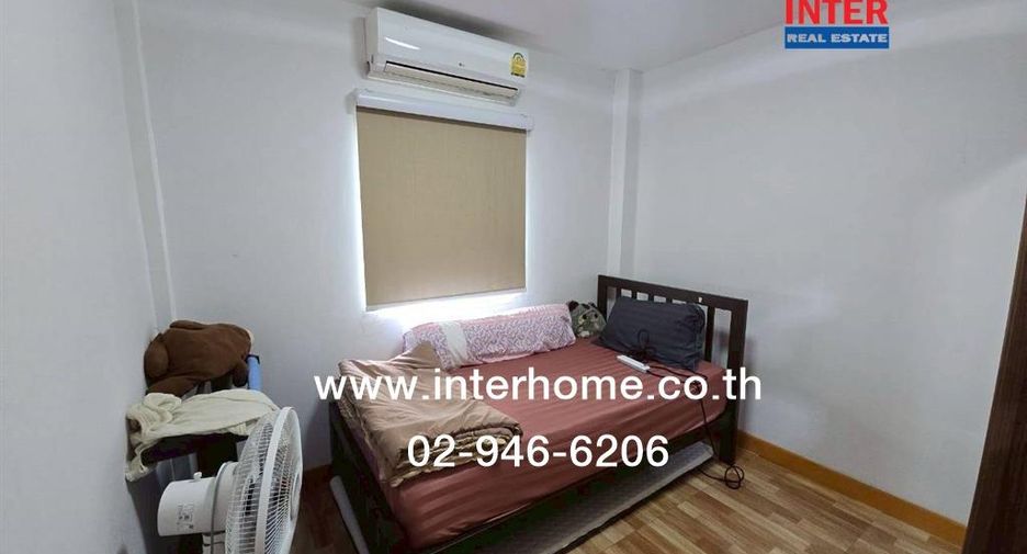For sale 3 bedrooms townhouse in Lat Krabang, Bangkok