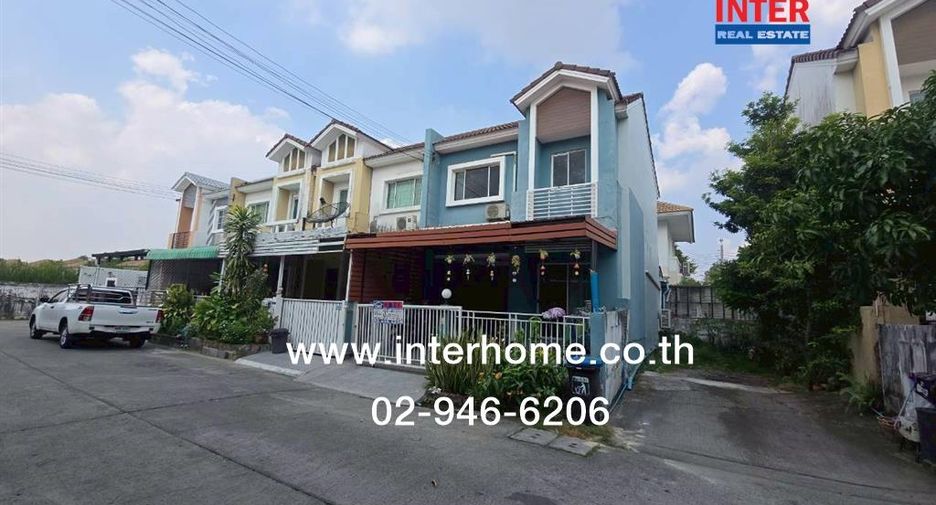 For sale 3 bedrooms townhouse in Lat Krabang, Bangkok