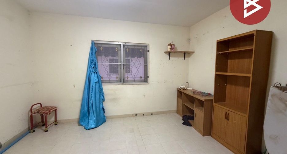 Casa adosada en venta de 2 habitaciones en Phra Samut Chedi, Samut Prakan