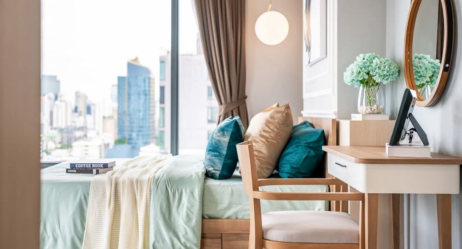 For rent and for sale 2 bedrooms condo in Watthana, Bangkok