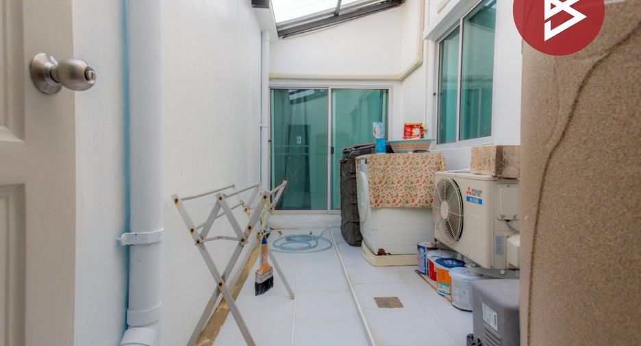 For sale 3 bedrooms house in Mueang Samut Prakan, Samut Prakan