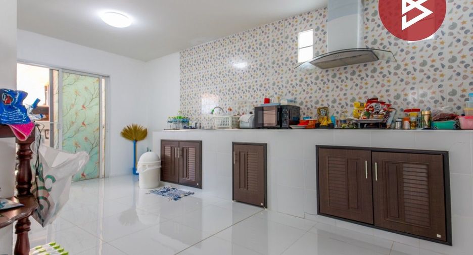 For sale 3 bedrooms house in Mueang Samut Prakan, Samut Prakan