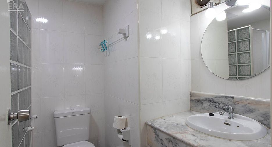 For sale 1 bed condo in Mueang Rayong, Rayong