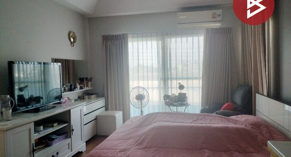 Haus zum Kauf mit 4 Zimmer in Sai Mai, Bangkok