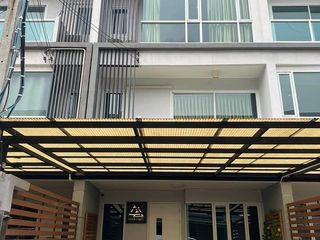 For rent 3 bedrooms townhouse in Bueng Kum, Bangkok