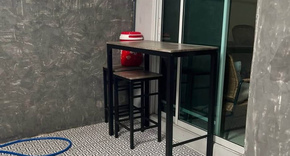For rent 3 bedrooms townhouse in Bueng Kum, Bangkok