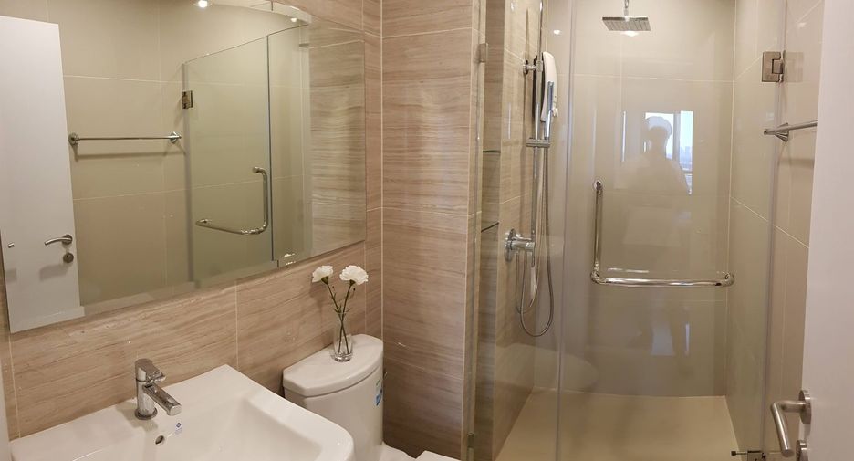 For sale 1 bed condo in Mueang Samut Prakan, Samut Prakan