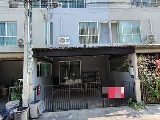 Reihenhaus zur Miete mit 3 Zimmer in Suan Luang, Bangkok