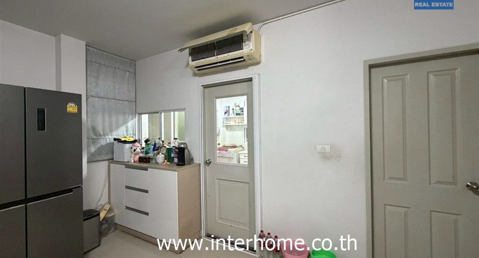 出售 4 卧室 独立屋 在 Chom Thong, 曼谷
