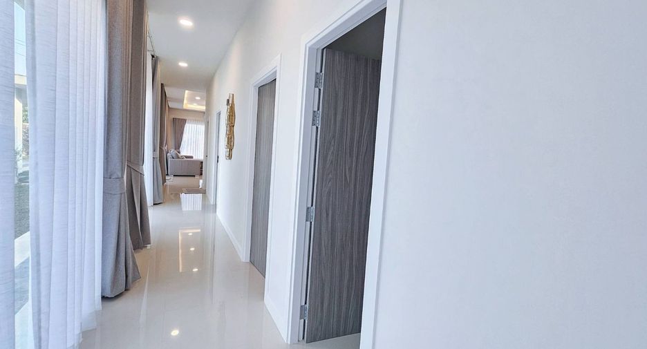 For rent and for sale 3 bedrooms villa in East Pattaya, Pattaya