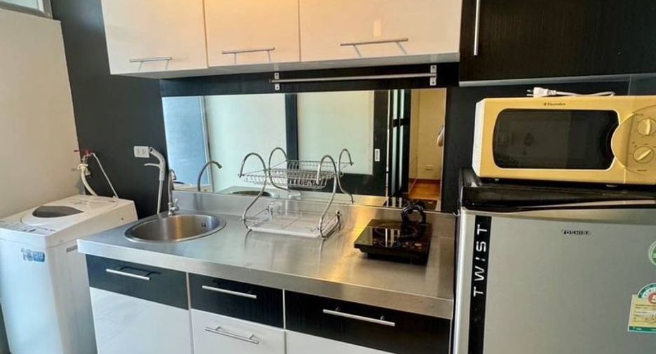 Wohnung zur Miete mit 1 Zimmer in Si Racha, Chonburi