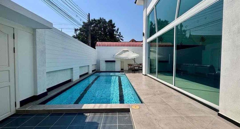 À louer 4 chambres villa à Bang Lamung, Chonburi