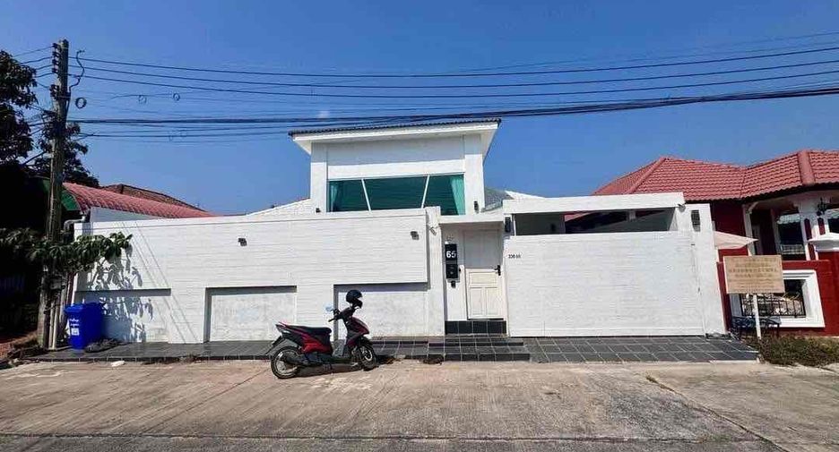 À louer 4 chambres villa à Bang Lamung, Chonburi