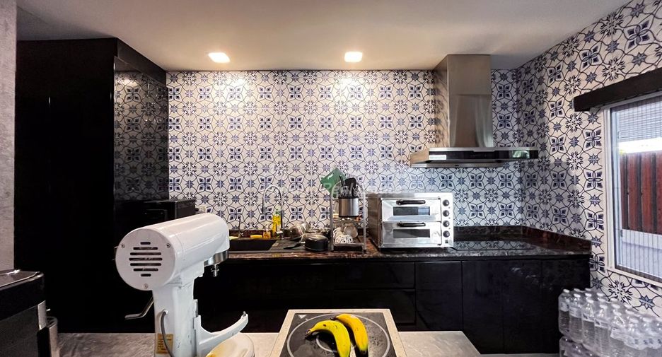 For sale 1 bed house in Bang Lamung, Chonburi