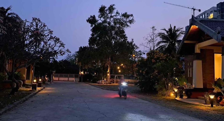 Villa zur Miete mit 4 Zimmer in Bang Lamung, Chonburi