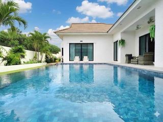 Villa zur Miete mit 4 Zimmer in Bang Lamung, Chonburi