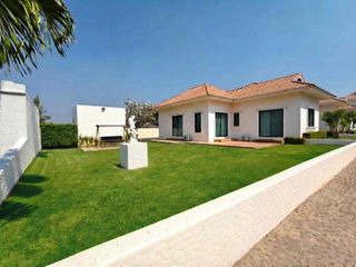 Villa zur Miete mit 4 Zimmer in Bang Lamung, Chonburi