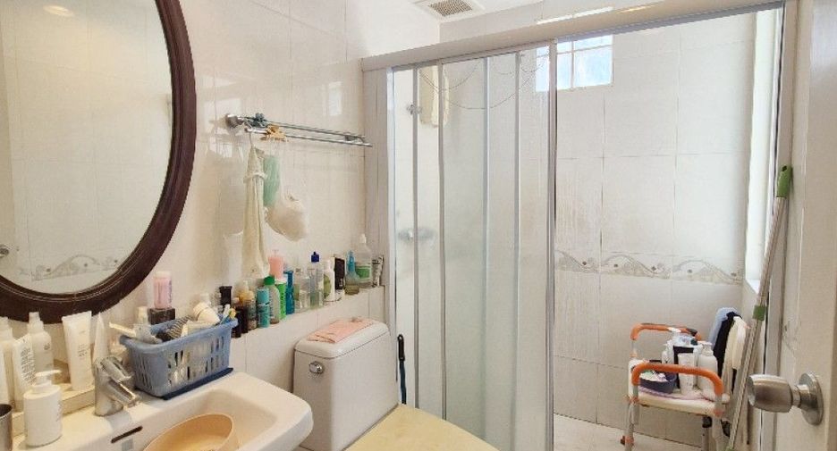 Продажа 2 спальни кондо в Сатхон, Бангкок
