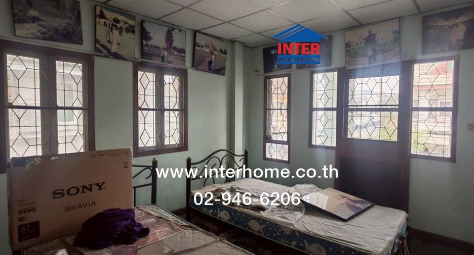 For sale 2 bedrooms townhouse in Min Buri, Bangkok