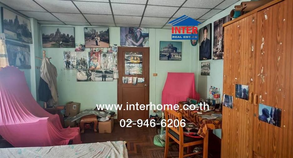 For sale 2 bedrooms townhouse in Min Buri, Bangkok