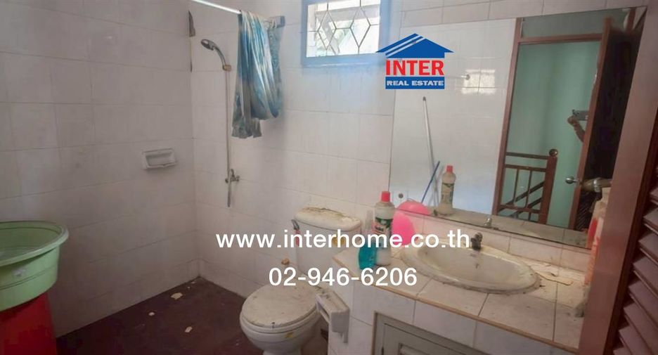 For sale 2 bedrooms townhouse in Min Buri, Bangkok