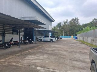 出售 仓库 在 Ban Bueng, Chon Buri