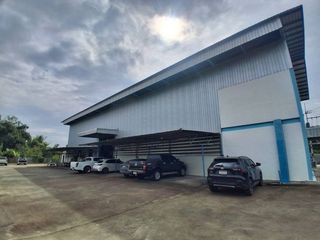 出售 仓库 在 Ban Bueng, Chon Buri