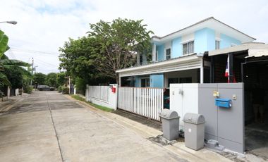 Casa en alquiler de 3 habitaciones en Mueang Pathum Thani, Pathum Thani