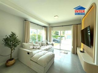 Casa en venta de 3 habitaciones en Phra Samut Chedi, Samut Prakan