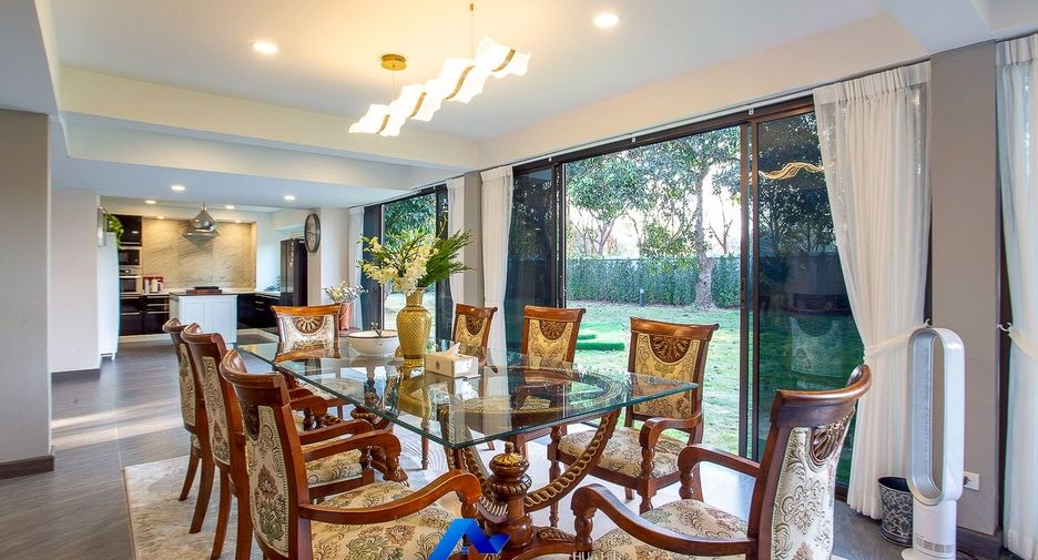 For sale 4 bedrooms villa in Hua Hin, Prachuap Khiri Khan