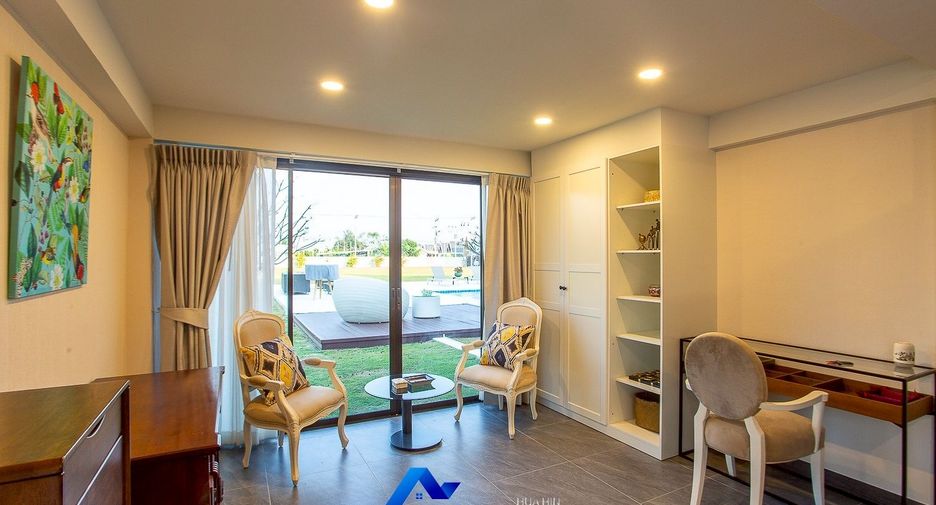 For sale 4 bedrooms villa in Hua Hin, Prachuap Khiri Khan