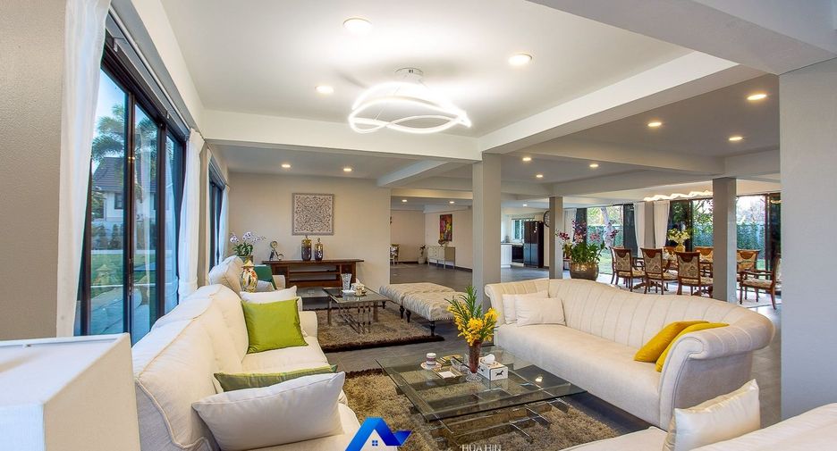 For sale 4 bedrooms villa in Hua Hin, Prachuap Khiri Khan