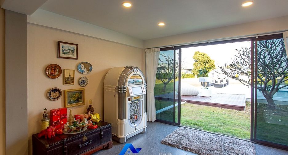 For sale 4 bedrooms villa in Hua Hin, Prachuap Khiri Khan