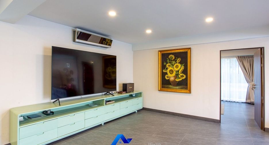For sale 4 bedrooms villa in Hua Hin, Prachuap Khiri Khan
